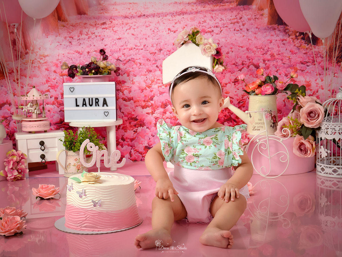 flores - Smash de cake - aniversário - rosa - cenário - menina - princesa - jardim - flores - meu mundo rosa - 1 ano - meu primeiro aninho - banho - banheira - Xinguara - Drica studio - fotografia - Pará