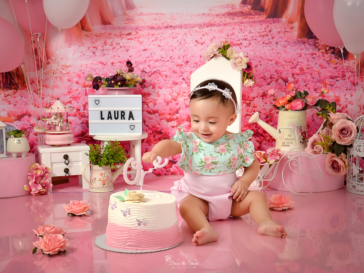 one - Smash de cake - aniversário - rosa - cenário - menina - princesa - jardim - flores - meu mundo rosa - 1 ano - meu primeiro aninho - banho - banheira - Xinguara - Drica studio - fotografia - Pará