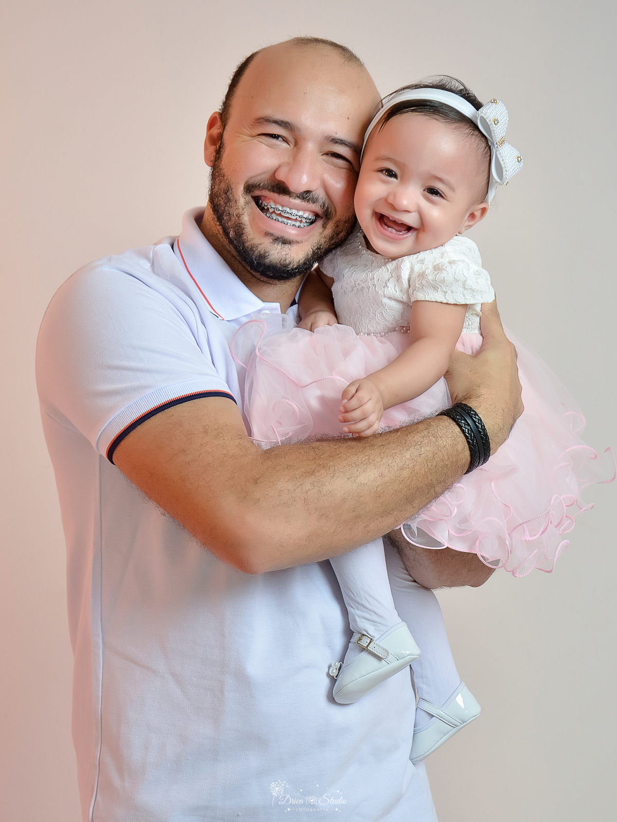 Smash de cake - aniversário - rosa - cenário - menina - princesa - jardim - flores - meu mundo rosa - 1 ano - meu primeiro aninho - banho - banheira - Xinguara - Drica studio - fotografia - Pará