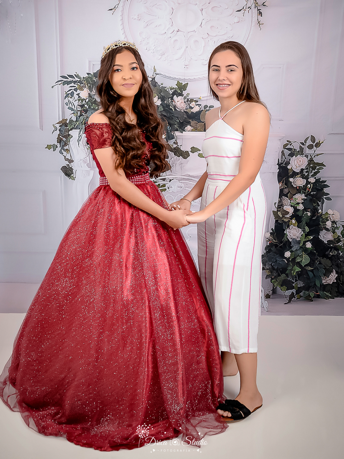 fotos de 15 anos - fotos de 15 anos em estúdio - fotos de 15 anos em família - fotos de aniversário - fotos profissionais de 15 anos - fotos em família - fotos em estúdio - Xinguara - Pará - Drica studio 