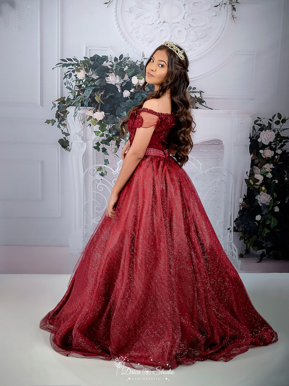 fotos de 15 anos - fotos de 15 anos em estúdio - fotos de 15 anos em família - fotos de aniversário - fotos profissionais de 15 anos - fotos em família - fotos em estúdio - Xinguara - Pará - Drica studio 