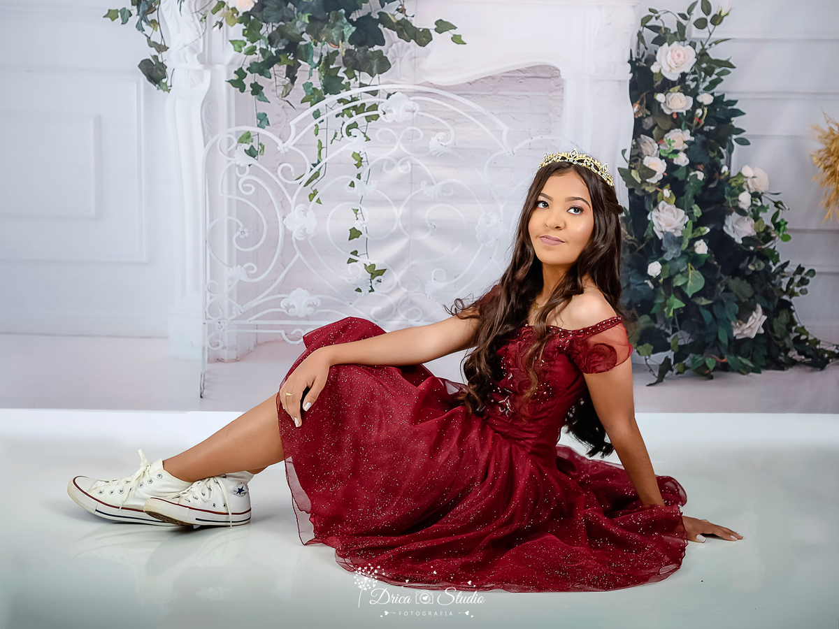 fotos de 15 anos - fotos de 15 anos em estúdio - fotos de 15 anos em família - fotos de aniversário - fotos profissionais de 15 anos - fotos em família - fotos em estúdio - Xinguara - Pará - Drica studio 