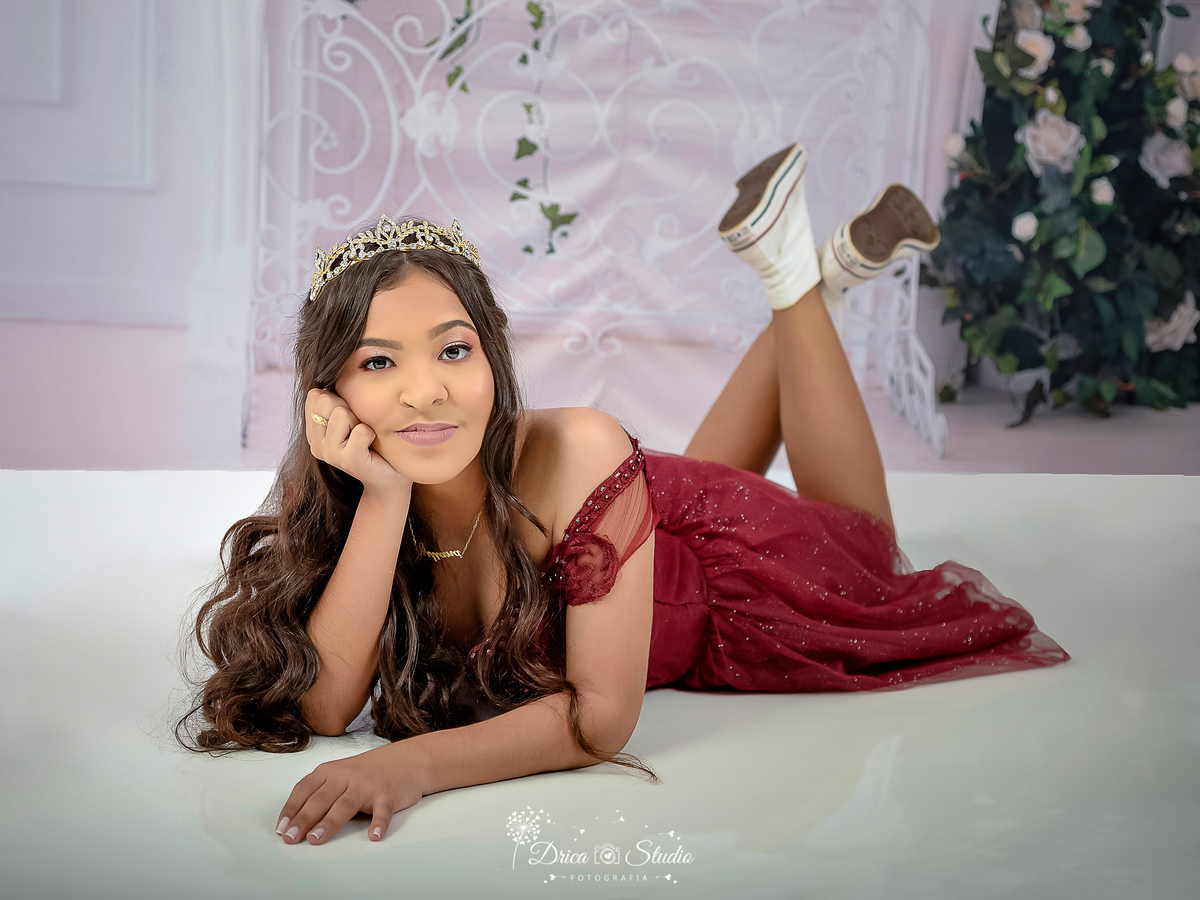 fotos de 15 anos - fotos de 15 anos em estúdio - fotos de 15 anos em família - fotos de aniversário - fotos profissionais de 15 anos - fotos em família - fotos em estúdio - Xinguara - Pará - Drica studio 
