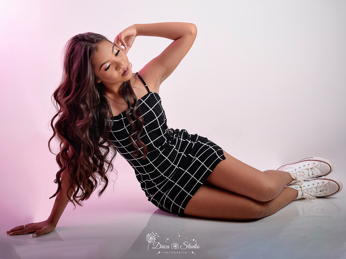 fotos de 15 anos - fotos de 15 anos em estúdio - fotos de 15 anos em família - fotos de aniversário - fotos profissionais de 15 anos - fotos em família - fotos em estúdio - Xinguara - Pará - Drica studio 