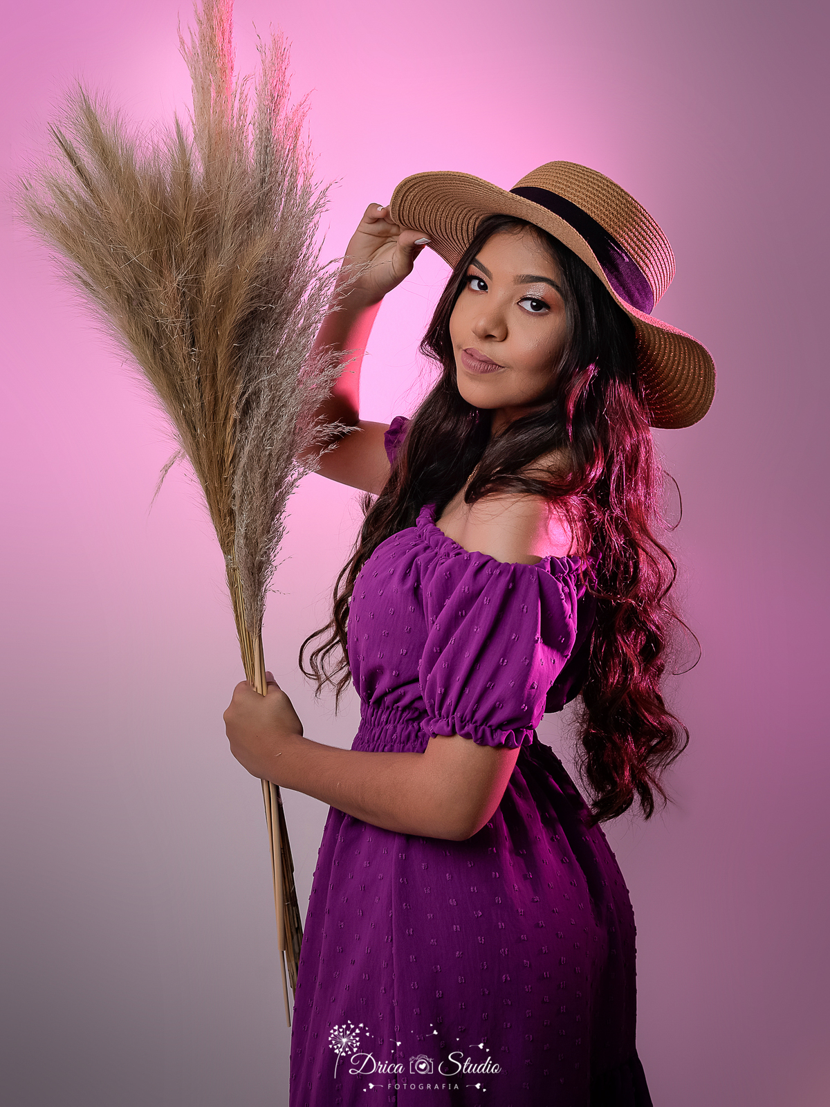 fotos de 15 anos - fotos de 15 anos em estúdio - fotos de 15 anos em família - fotos de aniversário - fotos profissionais de 15 anos - fotos em família - fotos em estúdio - Xinguara - Pará - Drica studio 