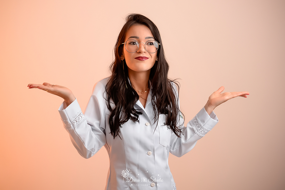 fotos profissionais - fotos de perfil profissional - fotos para trabalho - fotos em studio - fotos de fundo branco - fotos para publicidade - fotos para publicidade em estúdio - Xinguara - Pará - fotografia - Drica estúdio 