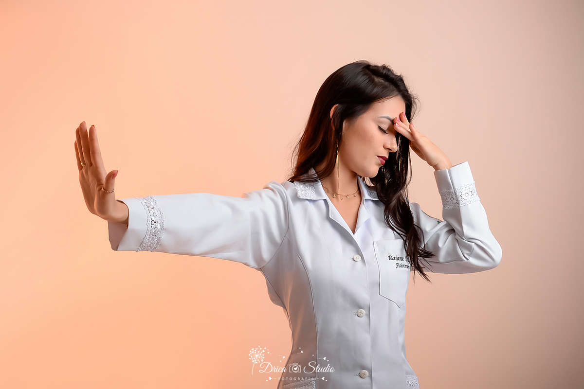 fotos profissionais - fotos de perfil profissional - fotos para trabalho - fotos em studio - fotos de fundo branco - fotos para publicidade - fotos para publicidade em estúdio - Xinguara - Pará - fotografia - Drica estúdio 
