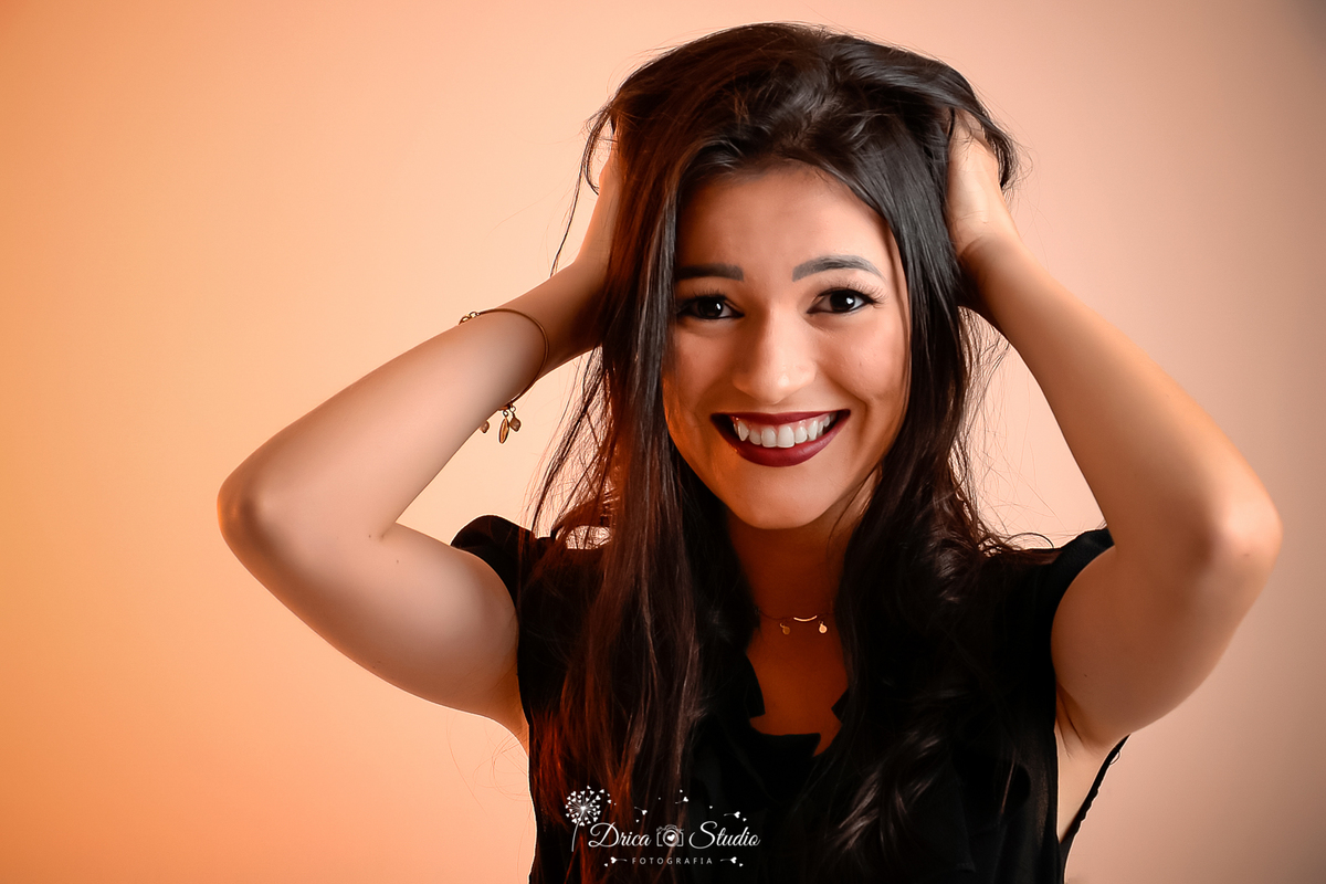 fotos profissionais - fotos de perfil profissional - fotos para trabalho - fotos em studio - fotos de fundo branco - fotos para publicidade - fotos para publicidade em estúdio - Xinguara - Pará - fotografia - Drica estúdio 