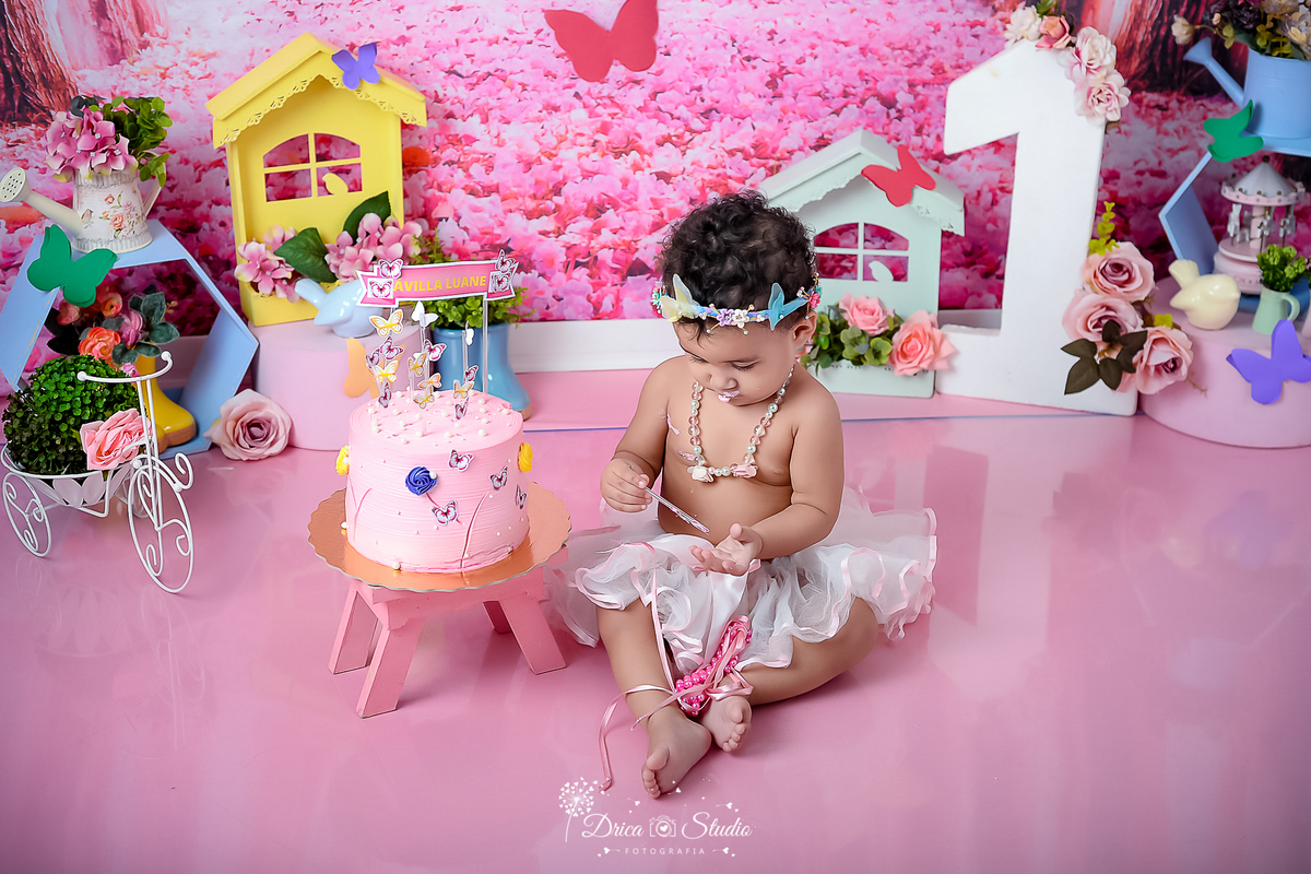 smash de cake - jardim encantado - fotos em cenário infantil - fotos em estúdio - meu mundo rosa - fotos 1 ano - tema de aniversario - fotos infantis - menina - cenário de borboleta - Drica stúdio - Xinguara - Pará