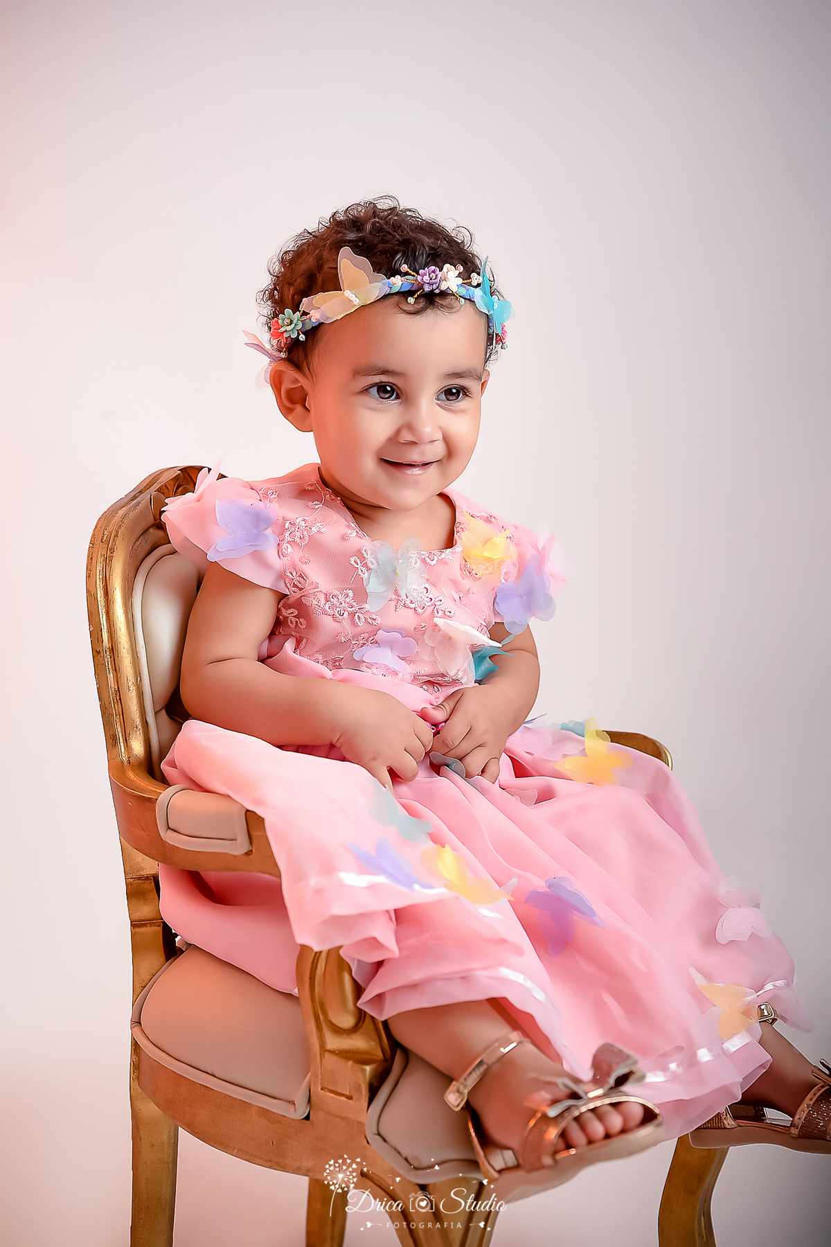 smash de cake - jardim encantado - fotos em cenário infantil - fotos em estúdio - meu mundo rosa - fotos 1 ano - tema de aniversario - fotos infantis - menina - cenário de borboleta - Drica stúdio - Xinguara - Pará