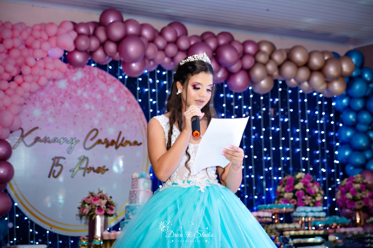 Aniversário - fotos 15 anos - fotos externas - fotos de aniversário - debutante - fotos de debutantes - fotos decoração de aniversário - vestidos de debutantes - fotos profissionais - Drica studio - Xinguara - Pará - menina mulher