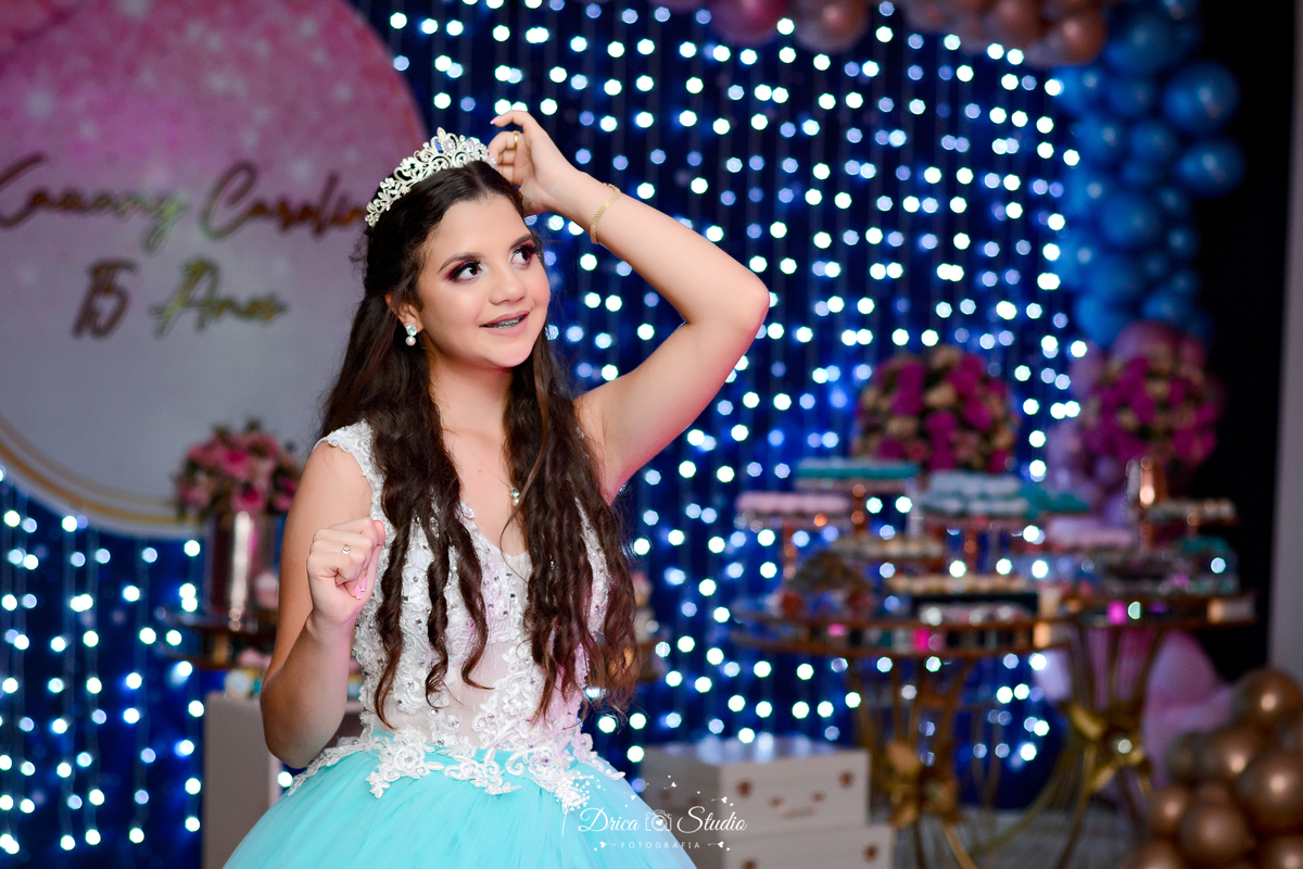Aniversário - fotos 15 anos - fotos externas - fotos de aniversário - debutante - fotos de debutantes - fotos decoração de aniversário - vestidos de debutantes - fotos profissionais - Drica studio - Xinguara - Pará - menina mulher