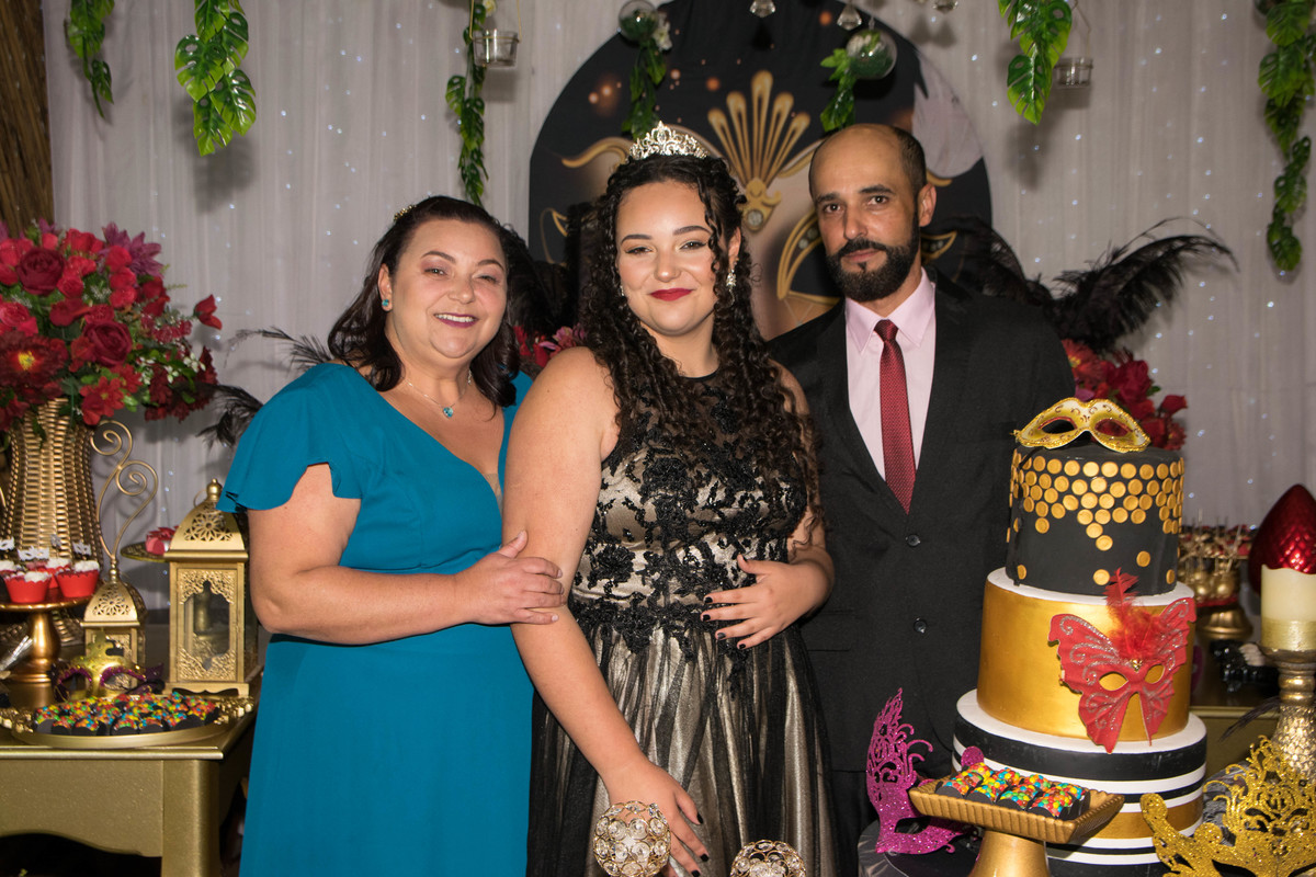 #mauricioborgesfotografia #festadexvanos #festademenina #festafeminina #petropolisrj #photography #mundodafotografia #sweetfifteen 
#photo #letsphoto #casaraoeventospetropolis 