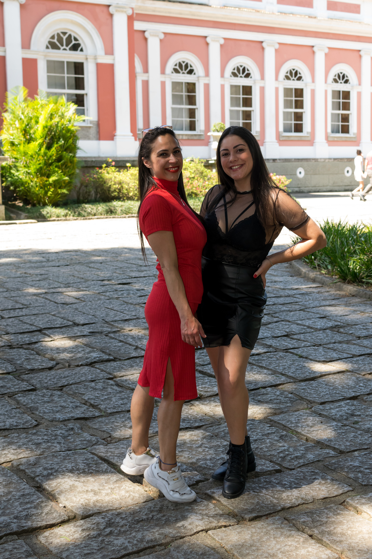 #ensaiofamiliar #ensaioexterno #museuimperial #ensaiodeirmãs #mauricioborgesfotografia #petropolis #cidadeimperial #museuimperial 