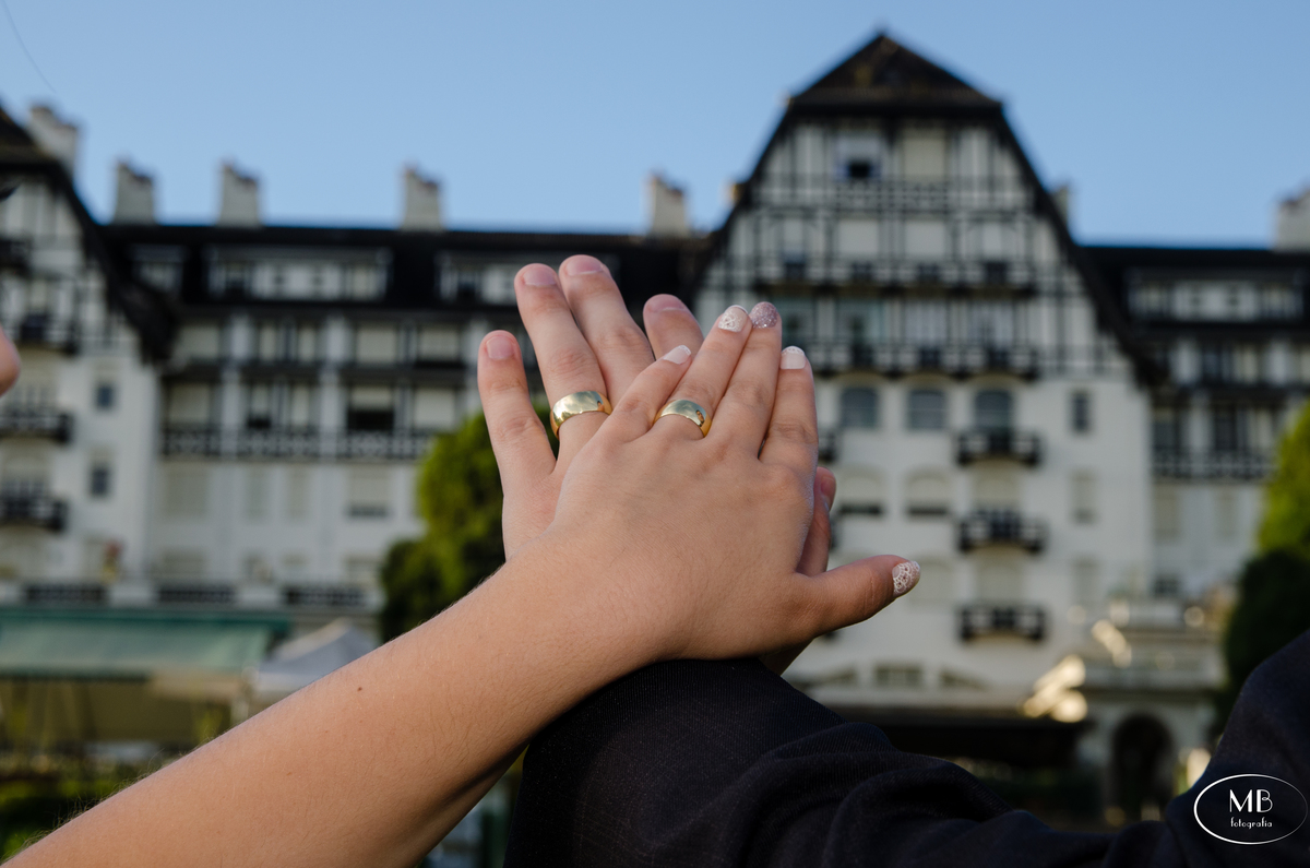 churrascaria-petropolis-rj-errejota-mauricioborgesfotografia-casamentocivil-fotosdecasamento-bride-wedding-party-alianças-cartório-noivos-noivado-festadecasamento