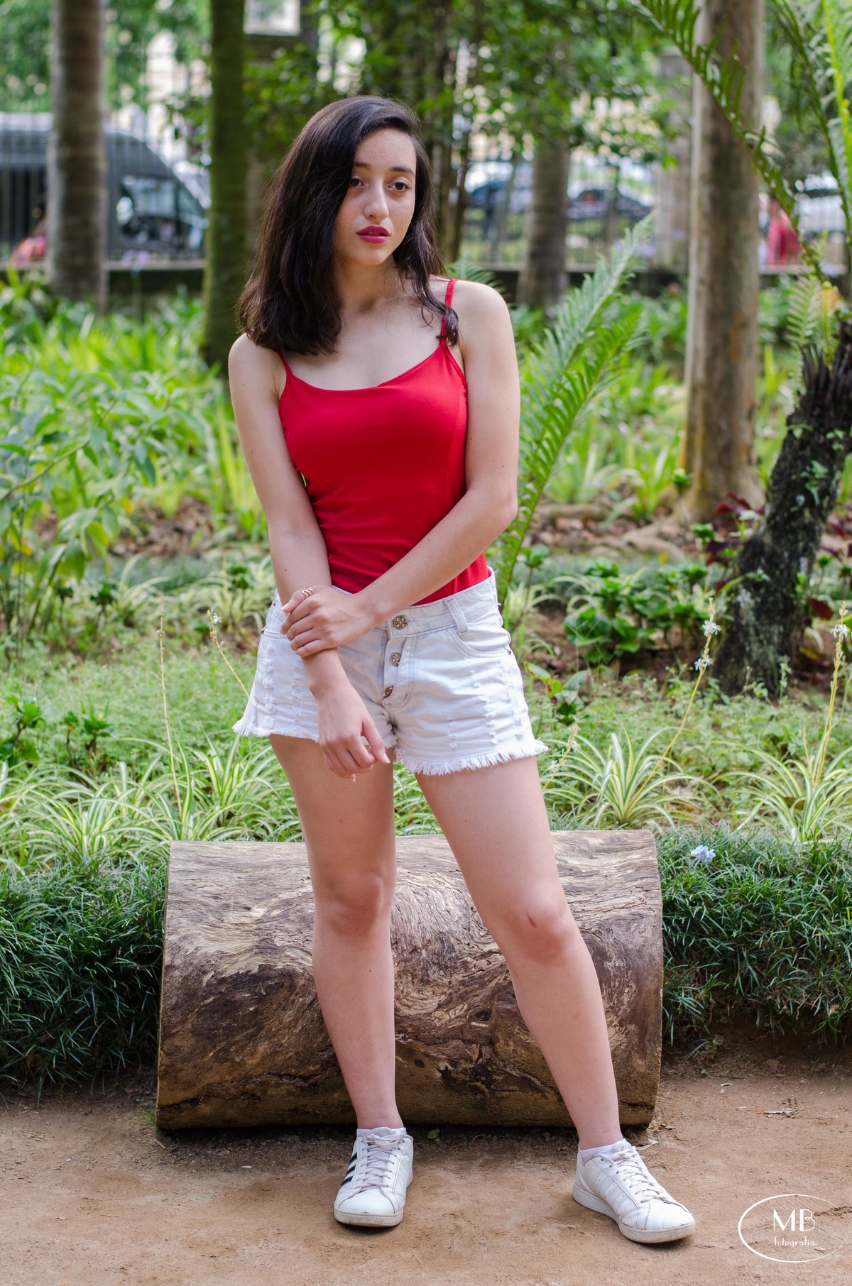 ensaiofeminino-ensiomenina-ensaioexternofeminino-museuimperialpetropolis-mauricioborgesfotografia-fotografia-photografy-nikon-fotosdeadolescente-