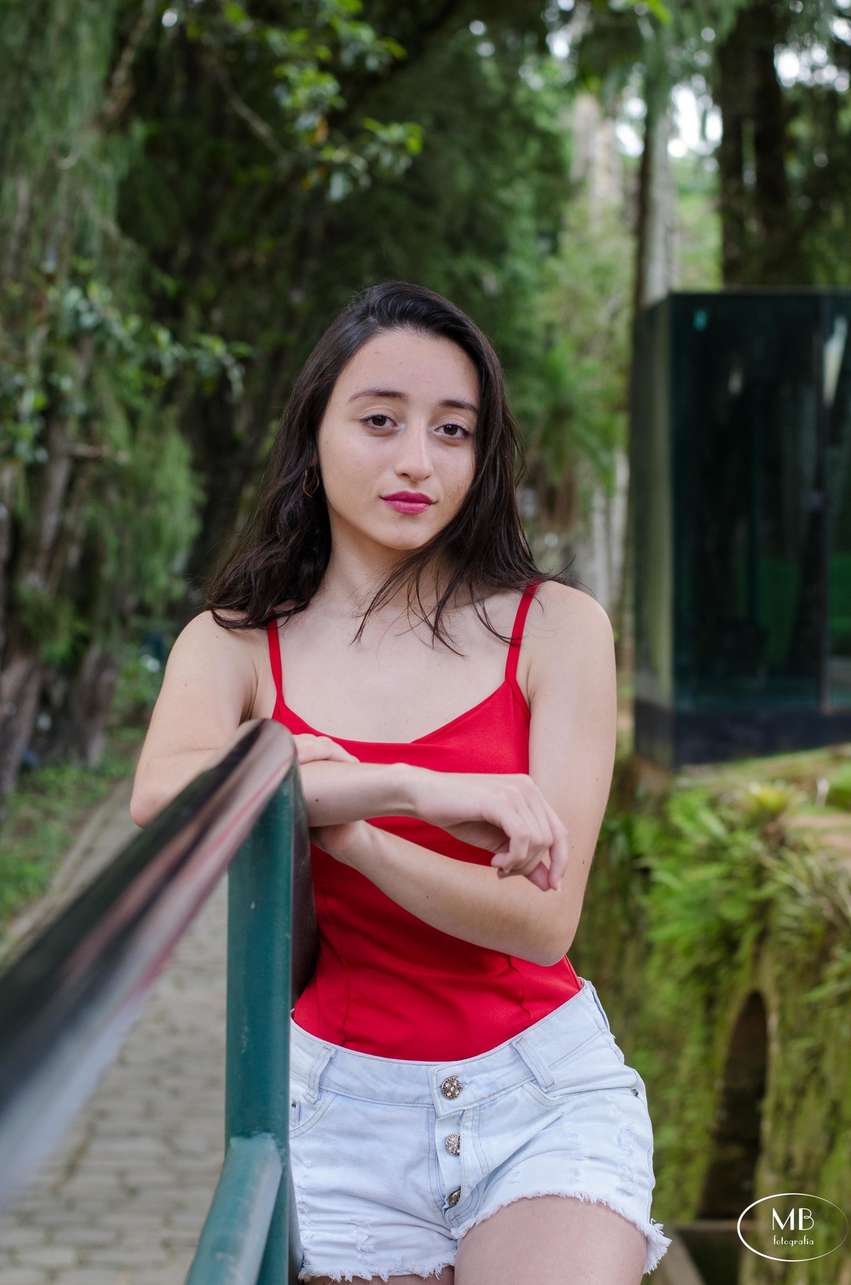 ensaiofeminino-ensiomenina-ensaioexternofeminino-museuimperialpetropolis-mauricioborgesfotografia-fotografia-photografy-nikon-fotosdeadolescente-