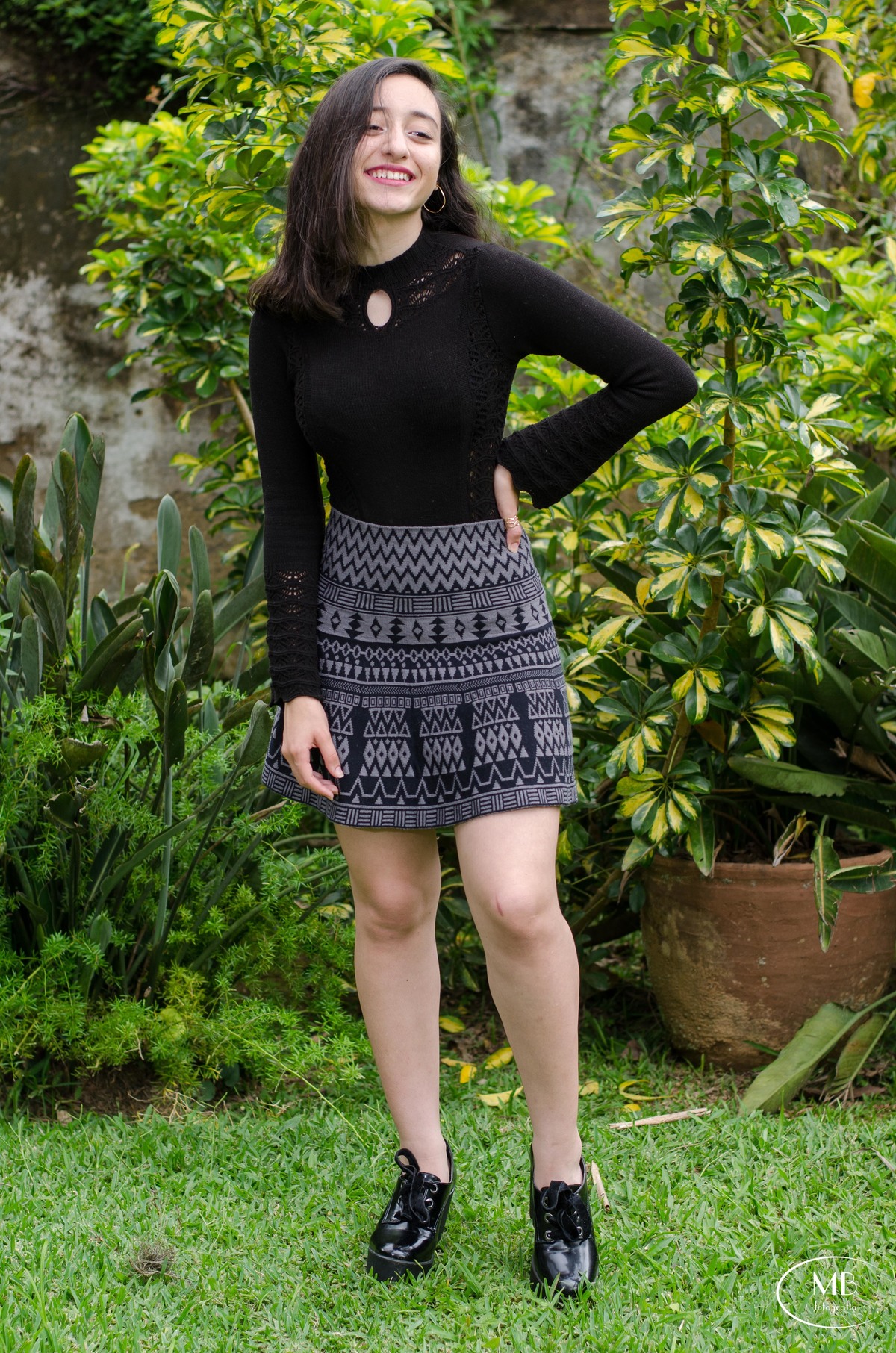 ensaiofeminino-ensiomenina-ensaioexternofeminino-museuimperialpetropolis-mauricioborgesfotografia-fotografia-photografy-nikon-fotosdeadolescente-