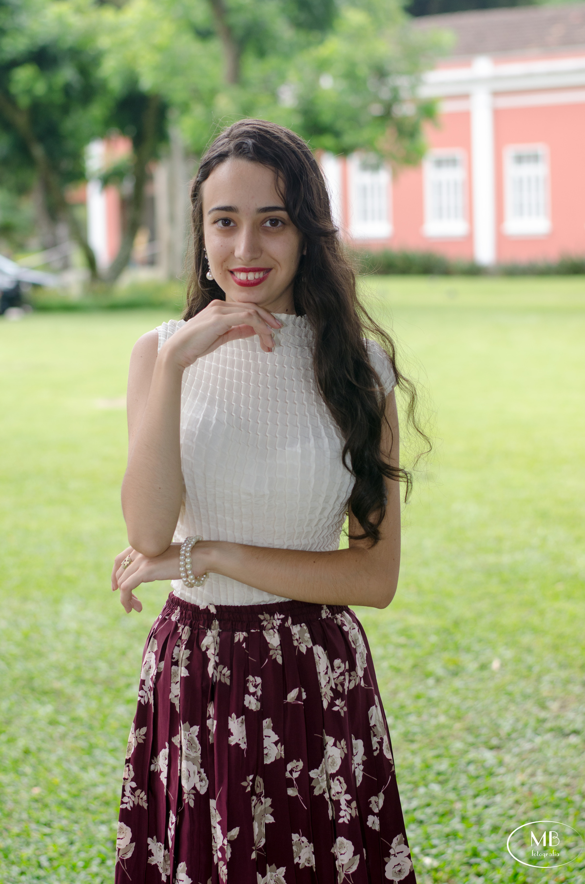 fotografiafeminina-ensaiofeminino-ensaioirmãs-ensaio-fotografiafeminina-photography-photos-photographerforrent-imagensexternas-mauricioborgesfotografia-petropolis-rj-museuimperialdepetropolis-jardins-casamento-noivado-formatura-festa-fotografiaexterna-