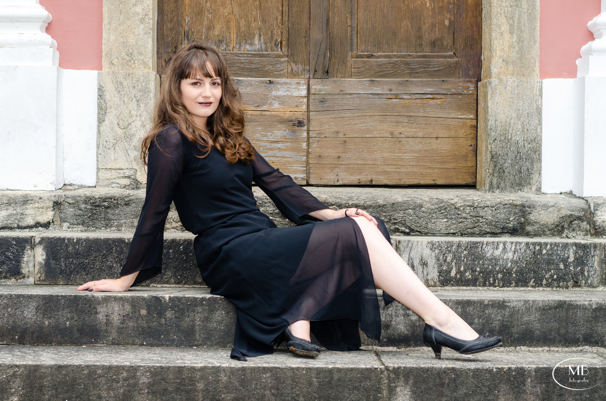 fotografiafeminina-ensaiofeminino-ensaioirmãs-ensaio-fotografiafeminina-photography-photos-photographerforrent-imagensexternas-mauricioborgesfotografia-petropolis-rj-museuimperialdepetropolis-jardins-casamento-noivado-formatura-festa-fotografiaexterna-