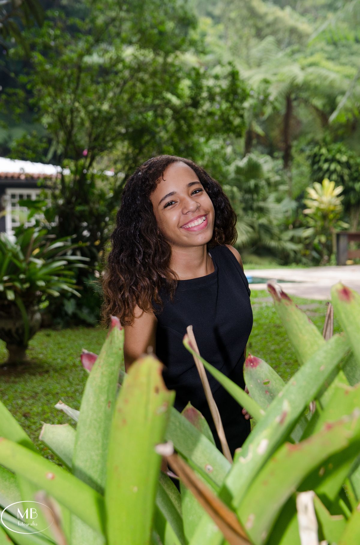 mauricioorgesfotografia-photography-photographerforrent-petropolis-rj-errejota-modelo-ensaioadolescente-ensaiofemininoexterno-bairroindependência-casacompiscina-meninasdebutantes-externo-externas-fotos-casamento-wedding-fotografodecasamento-