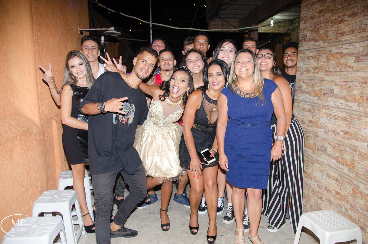 fotografia-debutante-15anos-festadequinze anos-petropolis-rj-errejota-fotografiafeminiana-ensaiosfemininos-photography-photographerforrent-casamentonaserra-salãodefestas-maquiagem-cortedecabelo-makingof-noivas-hairdesigner-mauricioborgesfotografia