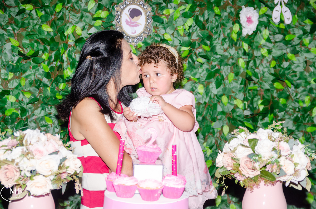 mauricioborgesfotografia-festainfantil-aniversariodecriança-fotosempetropolis-petropolis-rj-itaipava-aniversariodemenina-
photographerforrent-ensaiosemgeral-