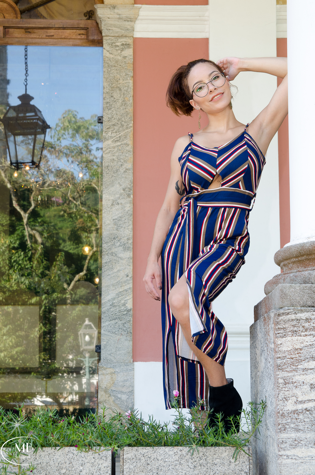 ensaiofeminino-fotografia-photographerforrent-petropolis-rj-museuimperial-jardins-fotos-casamentonaserra-noivado-cosplay-cosplayer-annaspindola-fotografiaporfotografar-mulher-belamulher-modapetropolis-ruatereza-mauricioborgesfotografia-fotografodealuguel