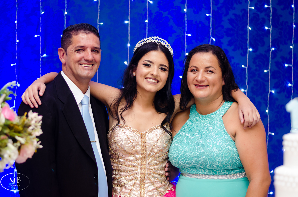 quinzaanos-debutante-festade15anos-paraisodasfestas-petropolis-rj-casamentonaserra-casamento-festademenina-photographerforrent-fotografoparaaluguel-mauricioborgesfotografia-fotografiaediversao-itaipava-regiaoserranadorio-karenvianna-aniversário-criança-