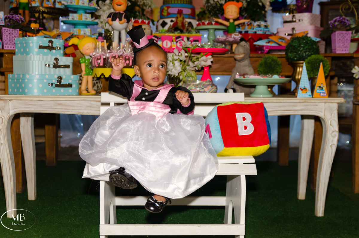 mauricioborgesfotografia-fotos-aniversariodecriança-festadecriança-umano-festademenina-itapava-casaraoeventos-fotografia-phographerforrent-fotografodealuguel-petropolis-cidadeimperial-mundobita-casamento-casorionaserra-festasempetropolis-petrocity