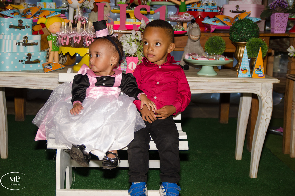 mauricioborgesfotografia-fotos-aniversariodecriança-festadecriança-umano-festademenina-itapava-casaraoeventos-fotografia-phographerforrent-fotografodealuguel-petropolis-cidadeimperial-mundobita-casamento-casorionaserra-festasempetropolis-petrocity