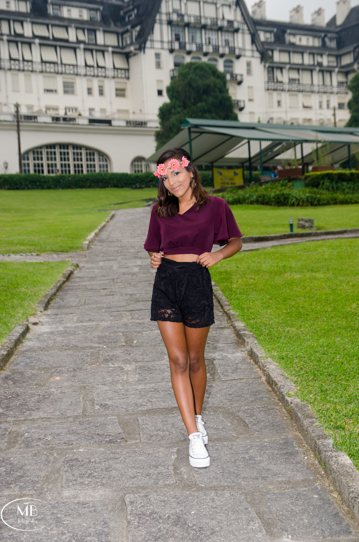 ensaiofeminino-quitandinha-petropolis-rj-errejota-fotografia-fotosdemenina-ensaiofemininoexterno-mauricioborgesfotografia-fotosempetropolis-fotografoparaaluguel-photographerforrent-brazilianteenphoto-fotonaserra-regiãoserranadorip-cenhaprapetropolis