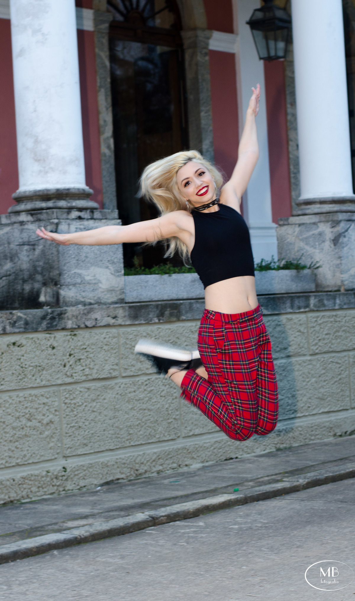 ensaiofeminino-museuimperial-cidadeimperial-petropolis-mauricioborgesfotografia-girlpower-blond-photografy-photographerforrent-instagirl-foloow4follow-thumblergirl-fotosnaserra-fotografandonaserra-fotosurbanas-fotosfemininas-fotosexternas-ensaiosexternos