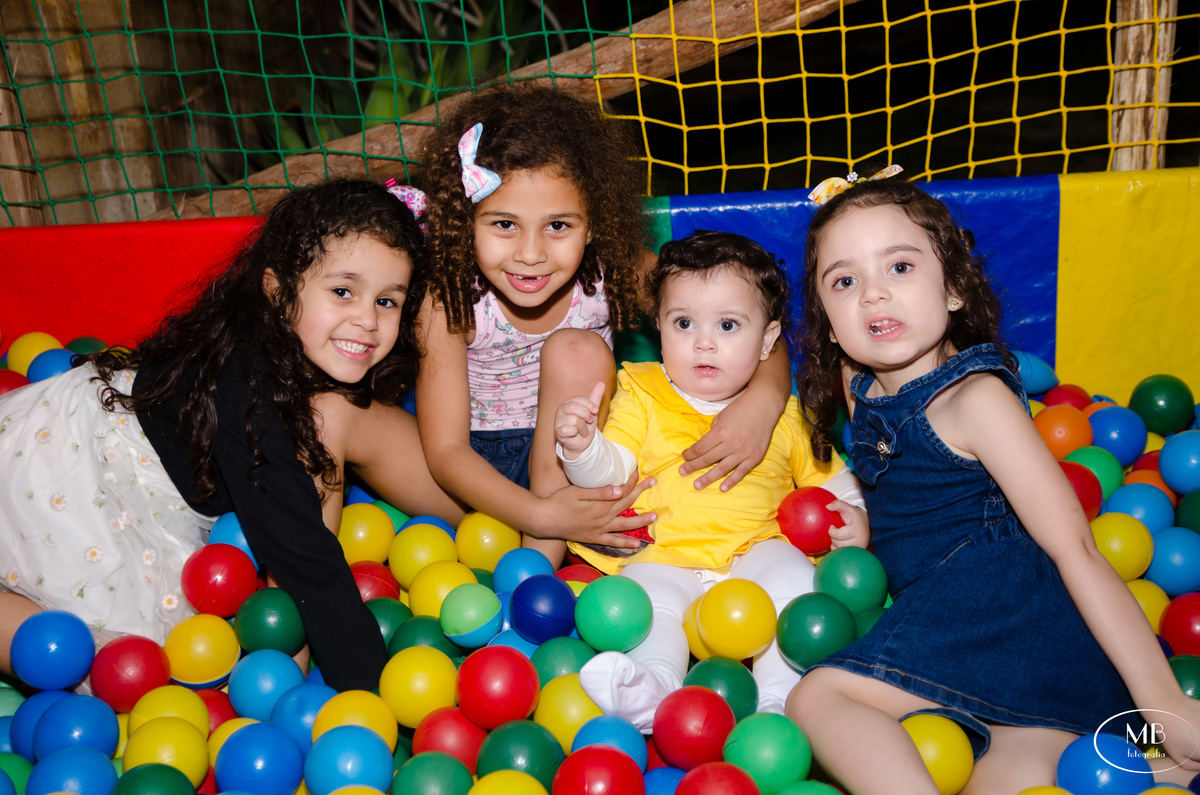 Aniversário de 1 ano da Júlia - 
www.mauricioborgesfotografia.com.br 