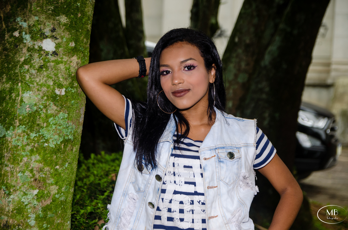 v#anaclaratheoblad #mauricioborgesfotografia #ensaiofeminino #petropolisrj #fotonaserra #modelito #centrohistoricodepetropolis #weddingphotos #photographerforrent #phtosbymauricio #mbfotografia