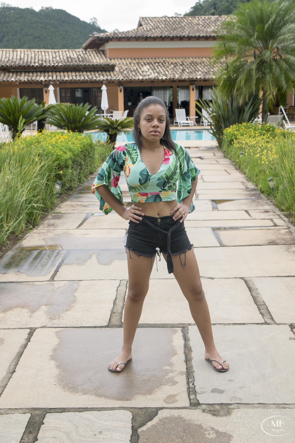 #mauricioborgesfotografia #ensaiofeminino #ensaioxvanos #itaipava #petropolis #cidadeimperial #photographerforrent #valedocuiaba #casaraoeventos