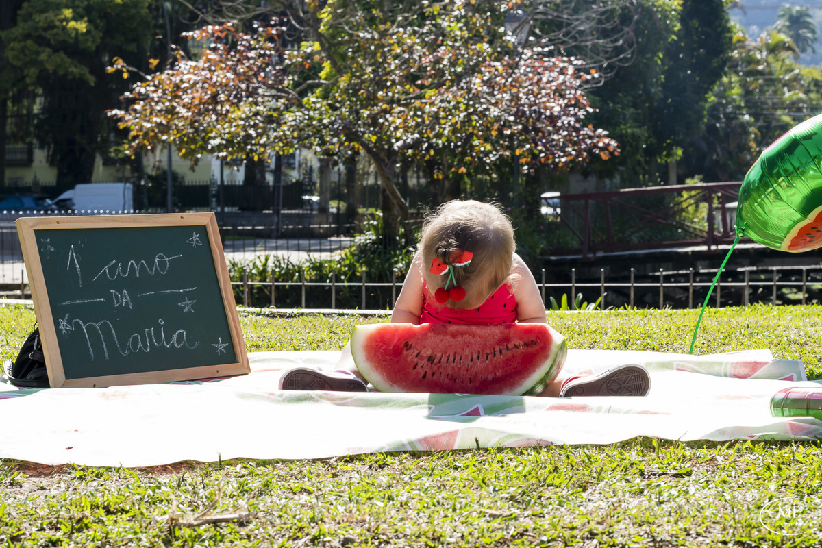 mauricioborgesfotografia-ensaioinfantil-ensaiofamília-petropolisrj-cidadeimperial-ensaios-crianças-bebês-ensaiomelância-photographerforrent  