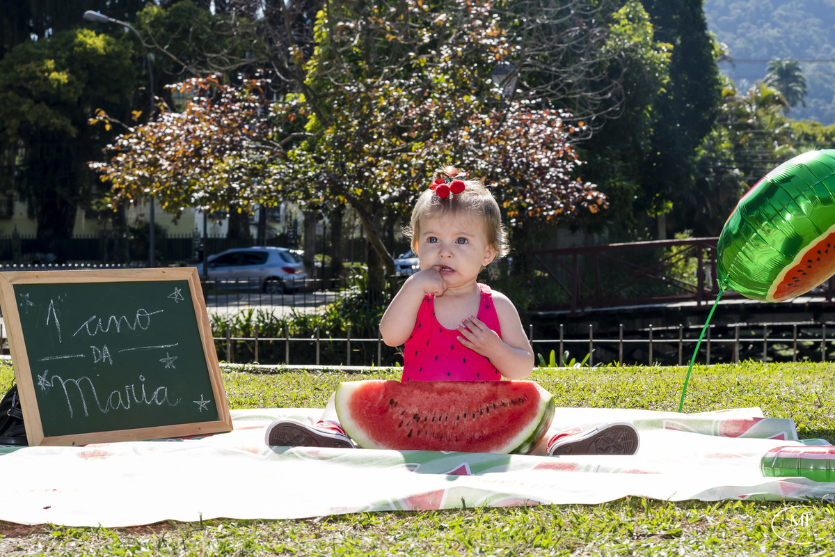 mauricioborgesfotografia-ensaioinfantil-ensaiofamília-petropolisrj-cidadeimperial-ensaios-crianças-bebês-ensaiomelância-photographerforrent  