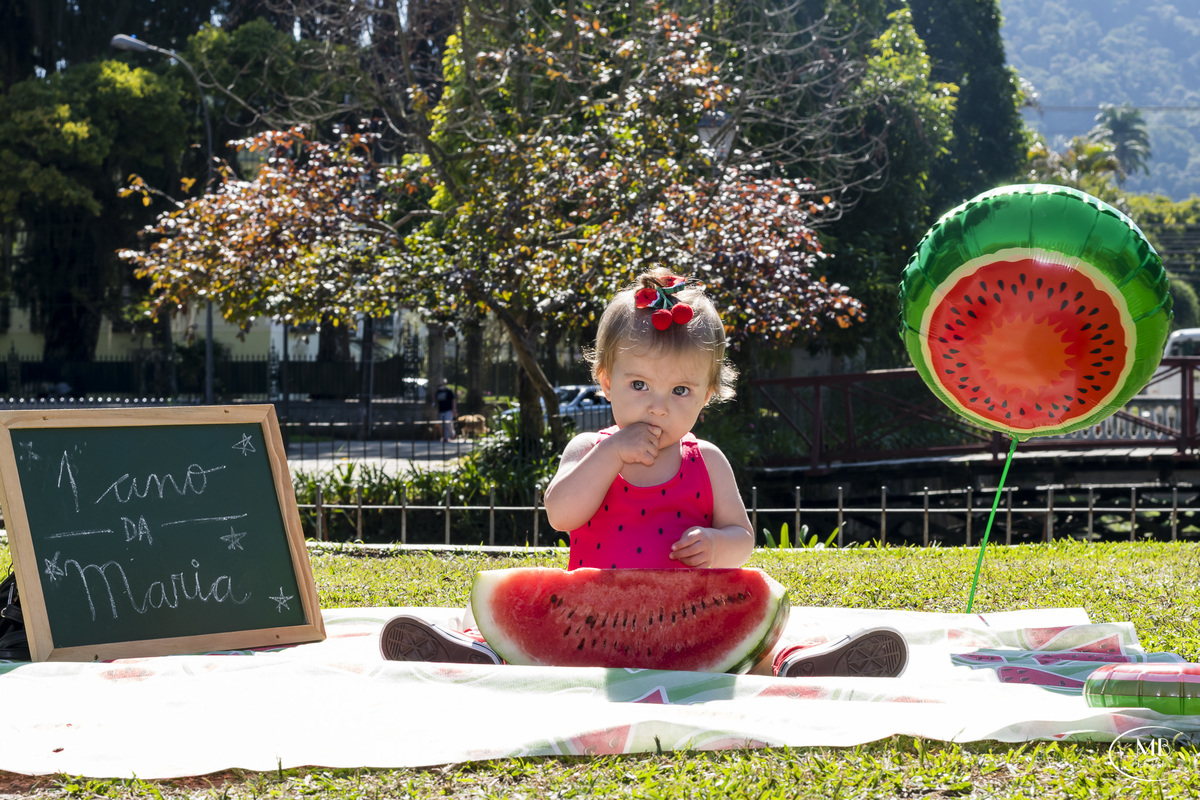 mauricioborgesfotografia-ensaioinfantil-ensaiofamília-petropolisrj-cidadeimperial-ensaios-crianças-bebês-ensaiomelância-photographerforrent  