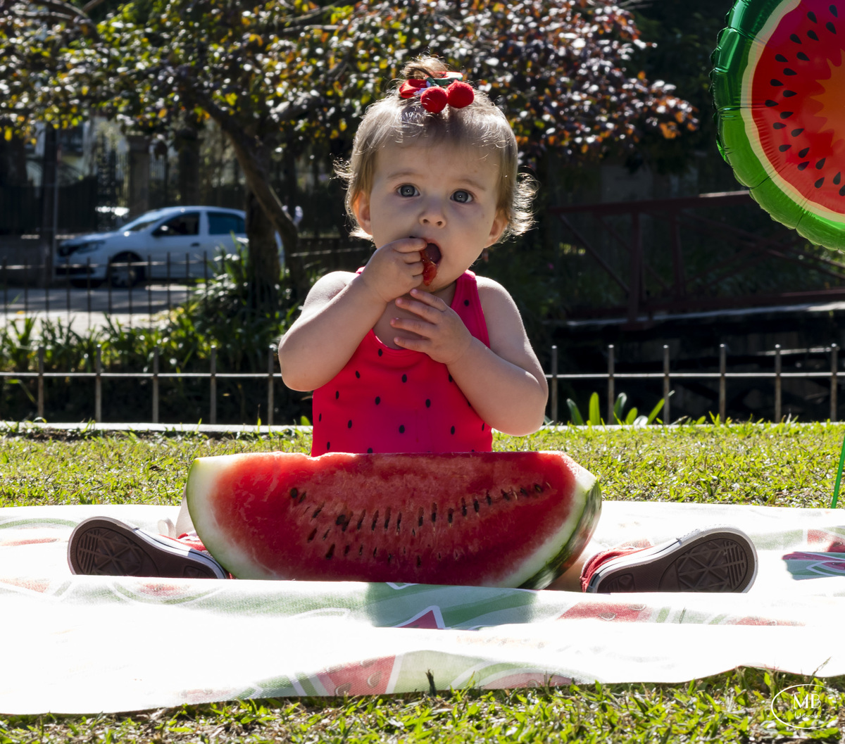 mauricioborgesfotografia-ensaioinfantil-ensaiofamília-petropolisrj-cidadeimperial-ensaios-crianças-bebês-ensaiomelância-photographerforrent  