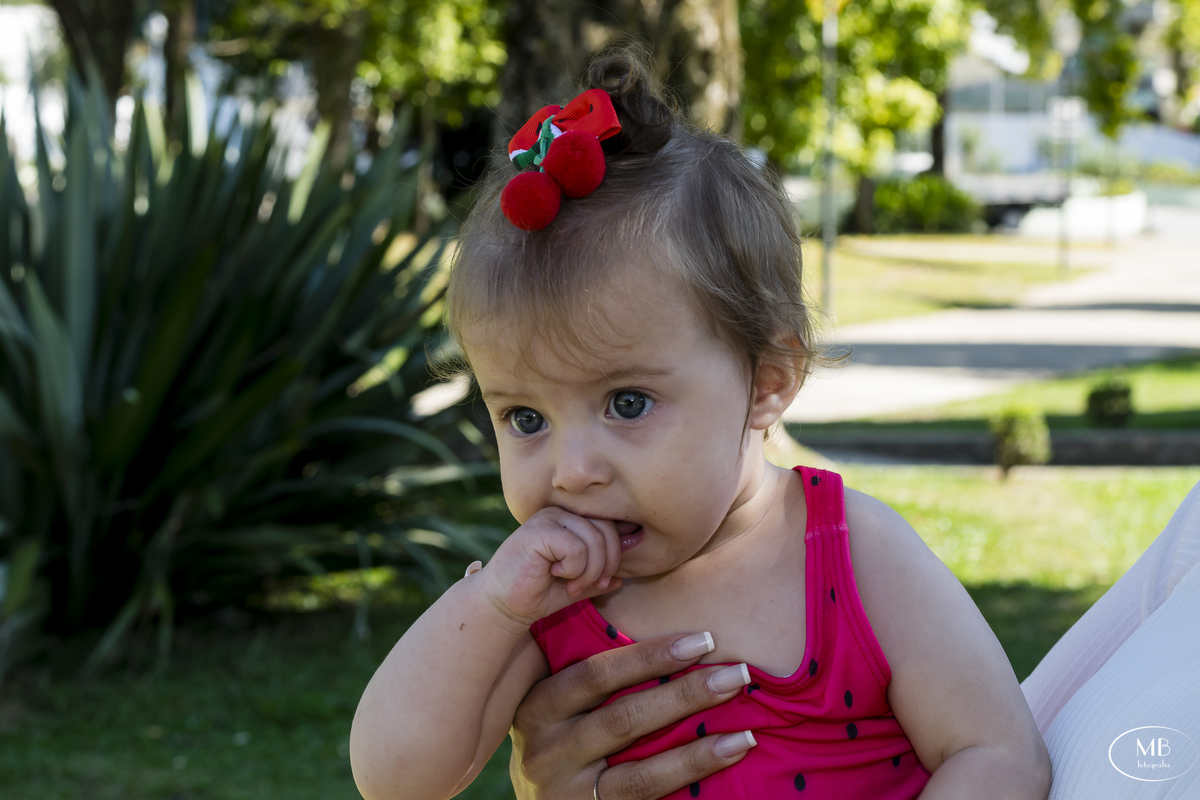 mauricioborgesfotografia-ensaioinfantil-ensaiofamília-petropolisrj-cidadeimperial-ensaios-crianças-bebês-ensaiomelância-photographerforrent  