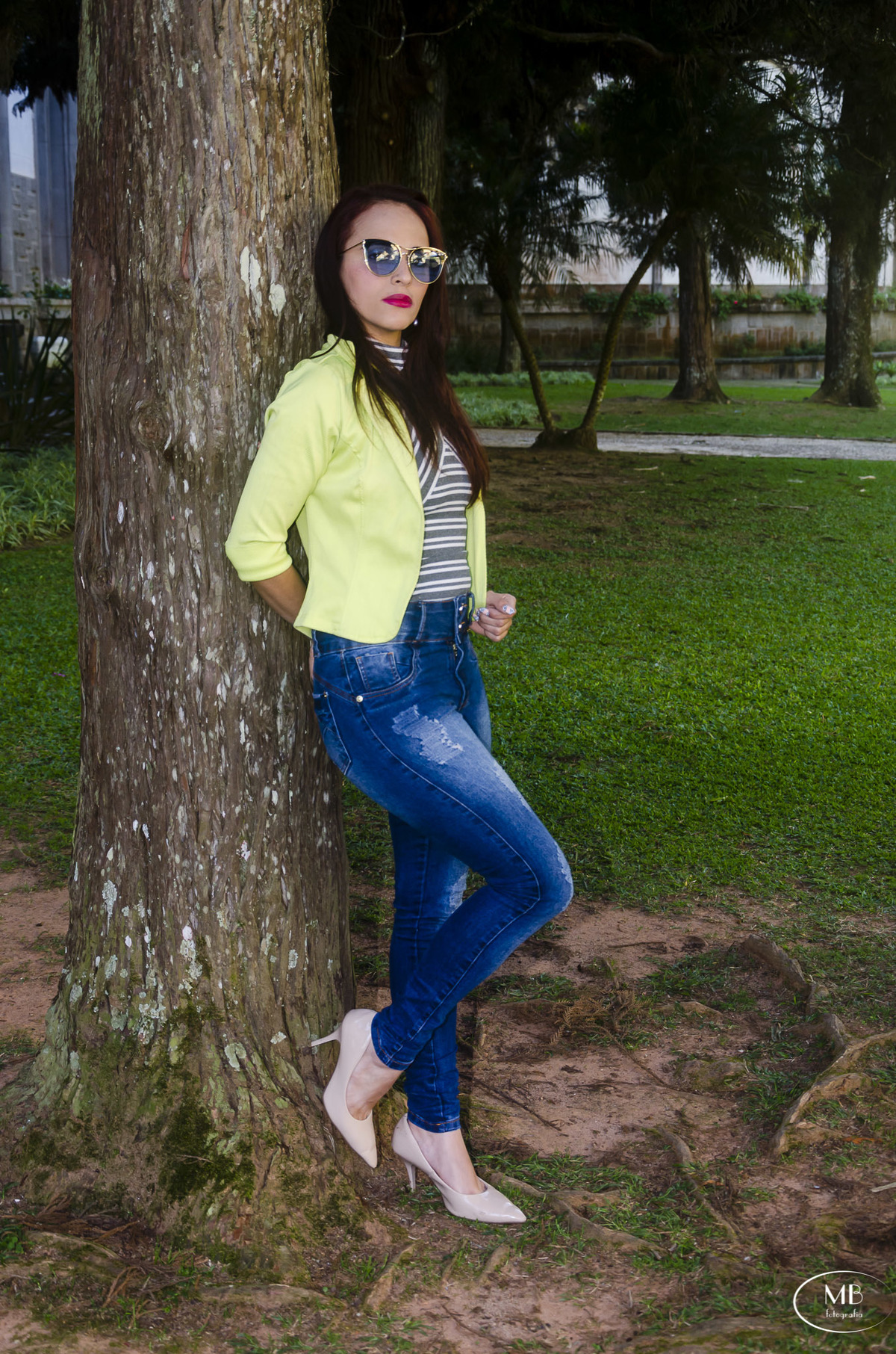 mauricioborgesfotografia - ensaiofeminino - quitandinha - ensaioexterno - fotografiafeminina - photographerforrent - rentme