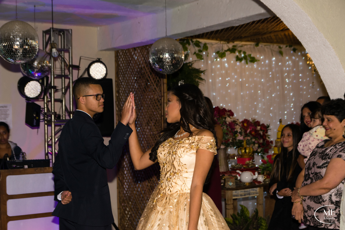 #debutante2021 #quinzeanos #festadequinzeanos #xvanos #fotografia #Petropolisrj #sweetsixteen #cidadeimperial #mauricioborgesfotogria