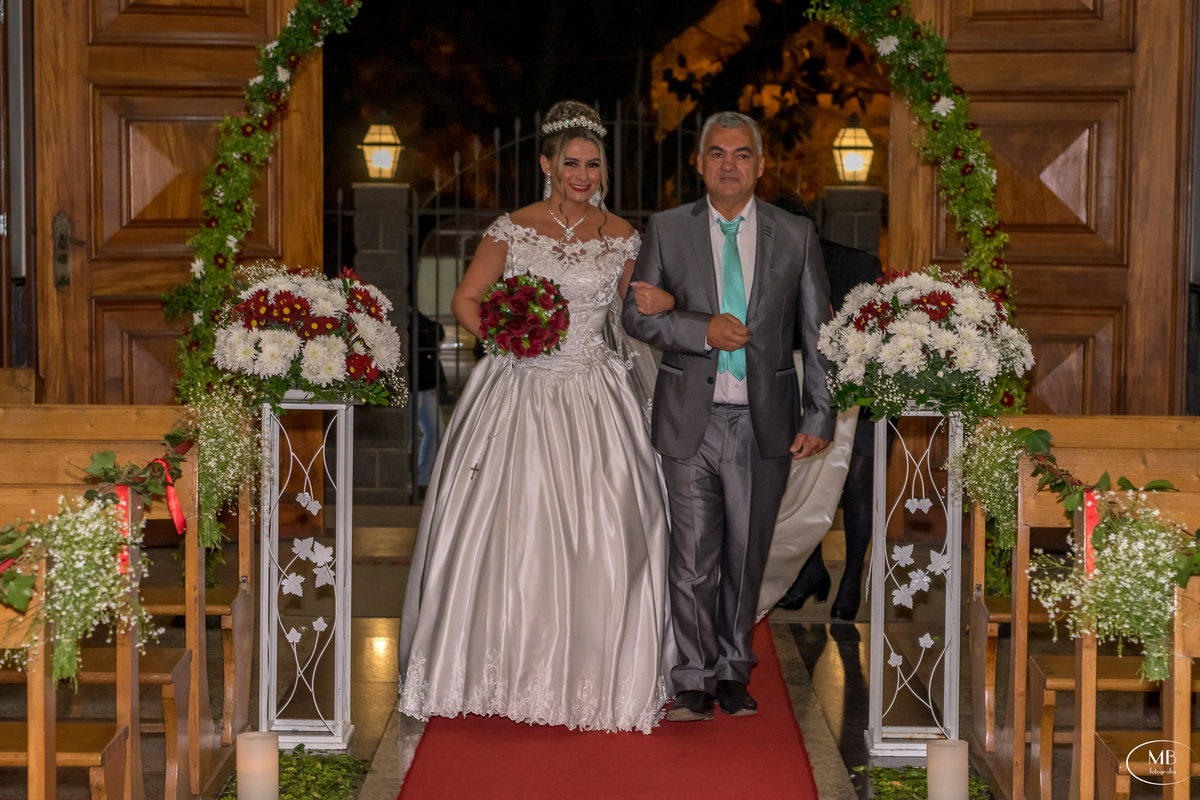 #casamento #pedrodorio #petropolisrj #fotografia #fotografodecasamento #casandonaserra #mauricioborgesfotografia #weddingdress #weddingday #noivas #bride #vestidodenoiva