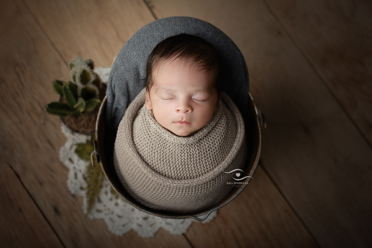 kika, rodrigues, newborn, guarulhos, recemnascido, baby, fotografo, estudio, fotografia, ensaionewborn, cinza, boho, classico, chique, rustico, elegante, sofisticado, luxo, artesanal, artesanato, croche, macrame, baldinho