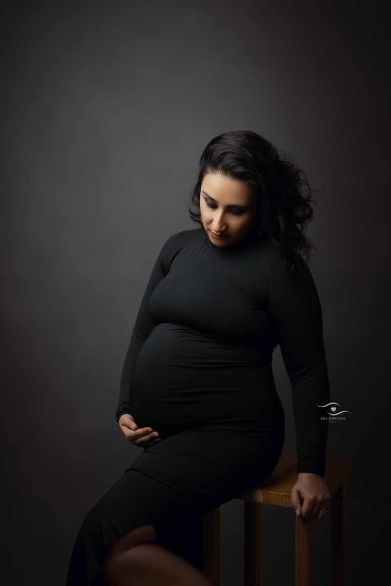 ensaio gestante, estúdio fotográfico em guarulhos, kika rodrigues, barriga, cinza, clássico, luxo, boho, macrame, croche, bebê barriga, amor, paixão, sorriso, alegria