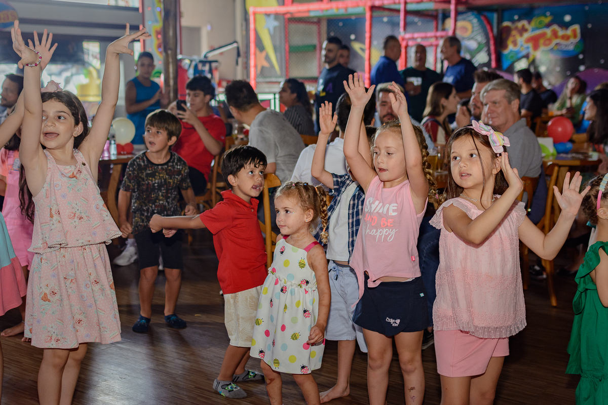 kikarodrigues, fotografo, eventos, guarulhos, festa, infantil, aniversario, patrulha canina, buffet, criança, bebê, pik total, guarulhos, azul, vermelho, chaise, família, espontâneas, documental