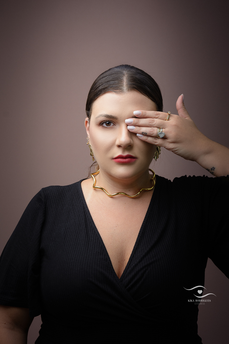 kikarodrigues-guarulhos-estudio-studio-fotografia-ensaio-fotografico-ensaio-corporativo-classico-luxo-elegante-executivo-gerente-banco-profissional-estetica-esteticista-beleza-biomedica