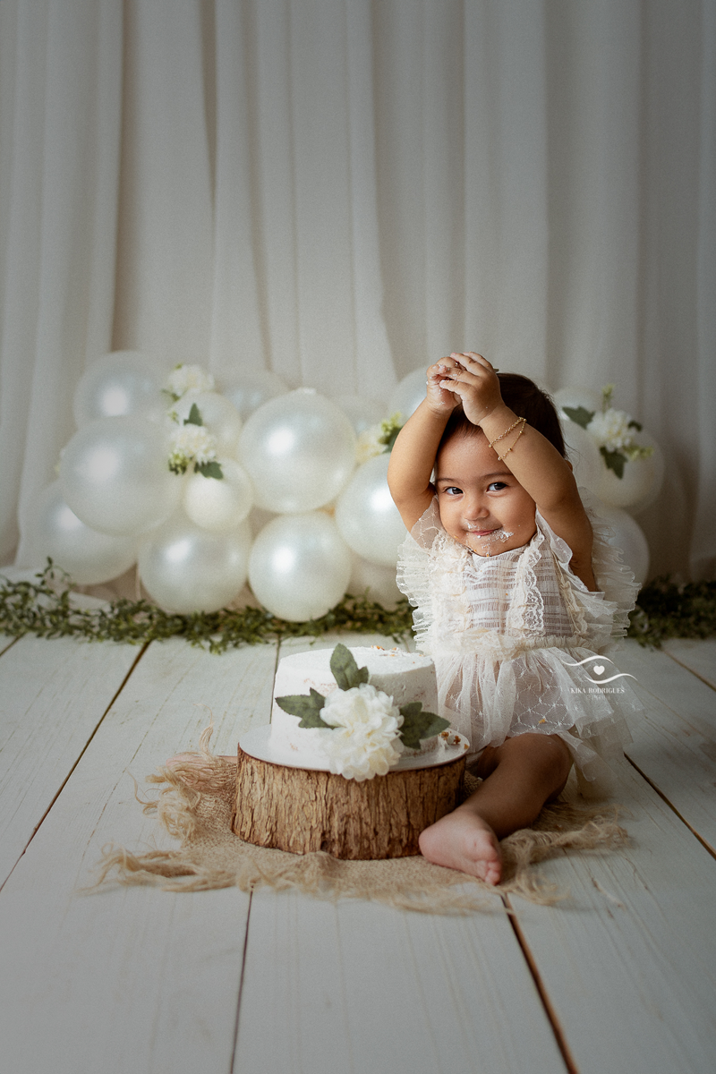 Cake Smash, smash the cake, Boho, Kika Rodrigues, Guarulhos, floral, terracota, branco, verde, folhas, crochê, macrame, artesanal, marrom, madeira, luxo, exclusivo, clean