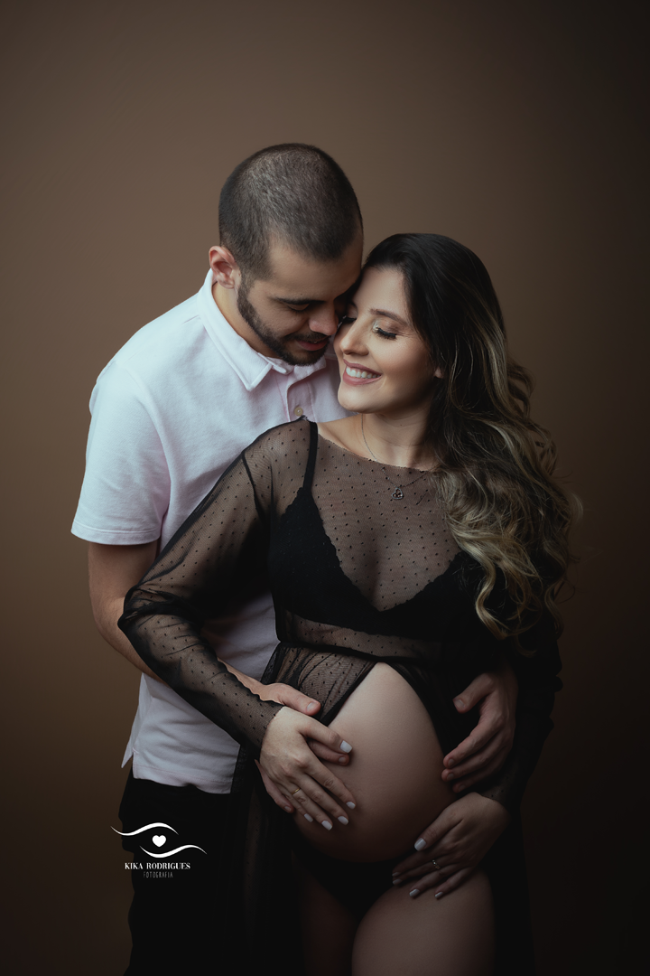ensaio gestante, estúdio fotográfico em guarulhos, barriga, marrom, clássico, luxo, boho, macrame, croche, bebê barriga, casal